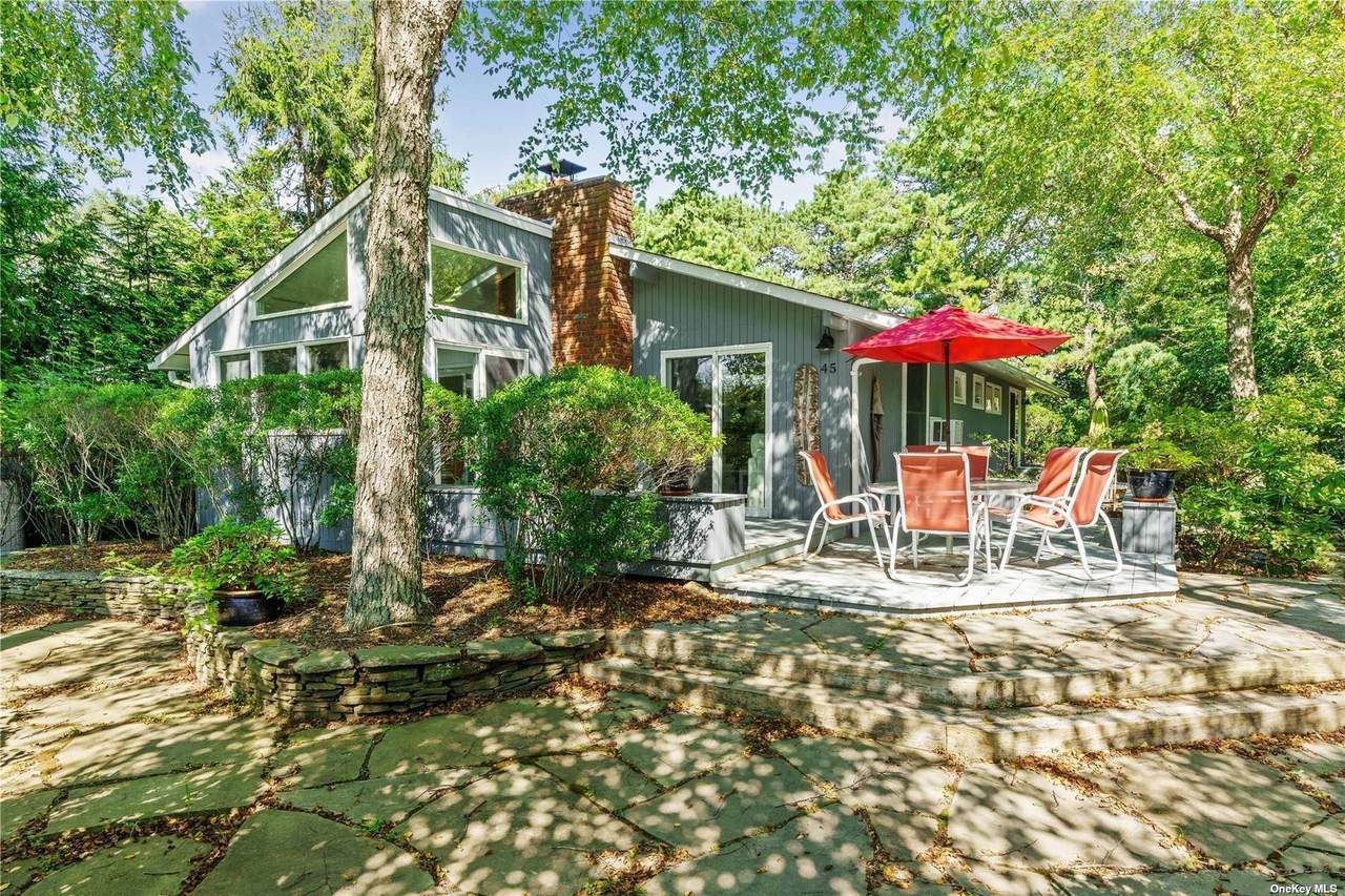 45 Hampton Lane - Photo 1