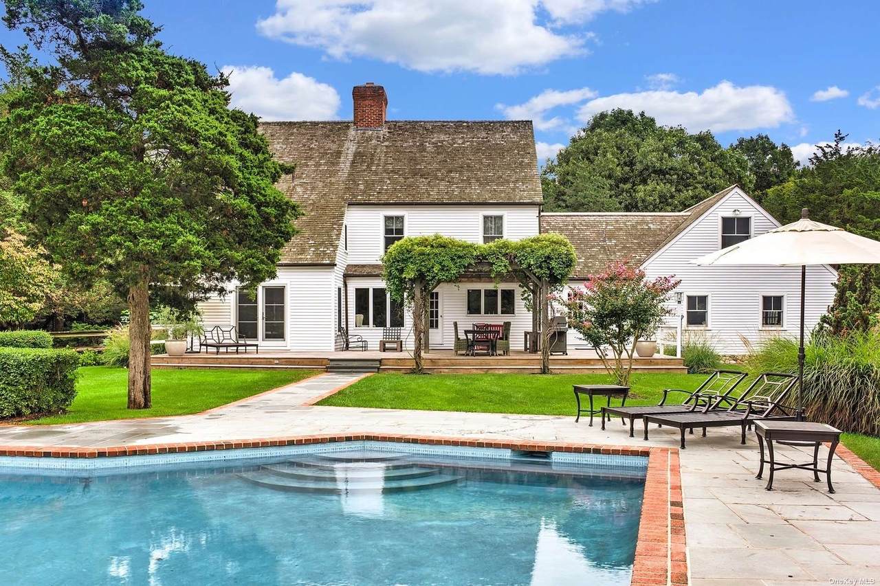 9985 Peconic Bay Boulevard - Photo 1