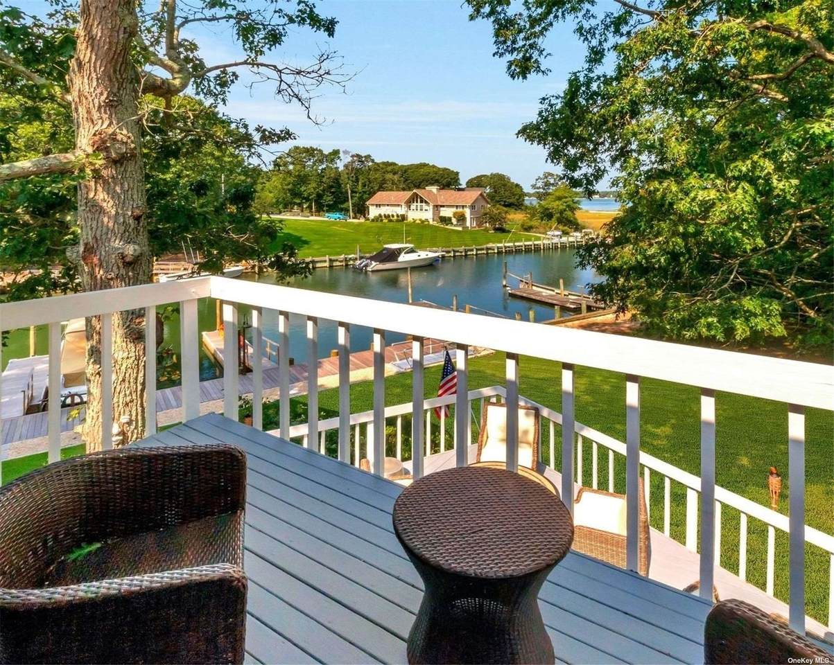 400 Windjammer Drive - Photo 1
