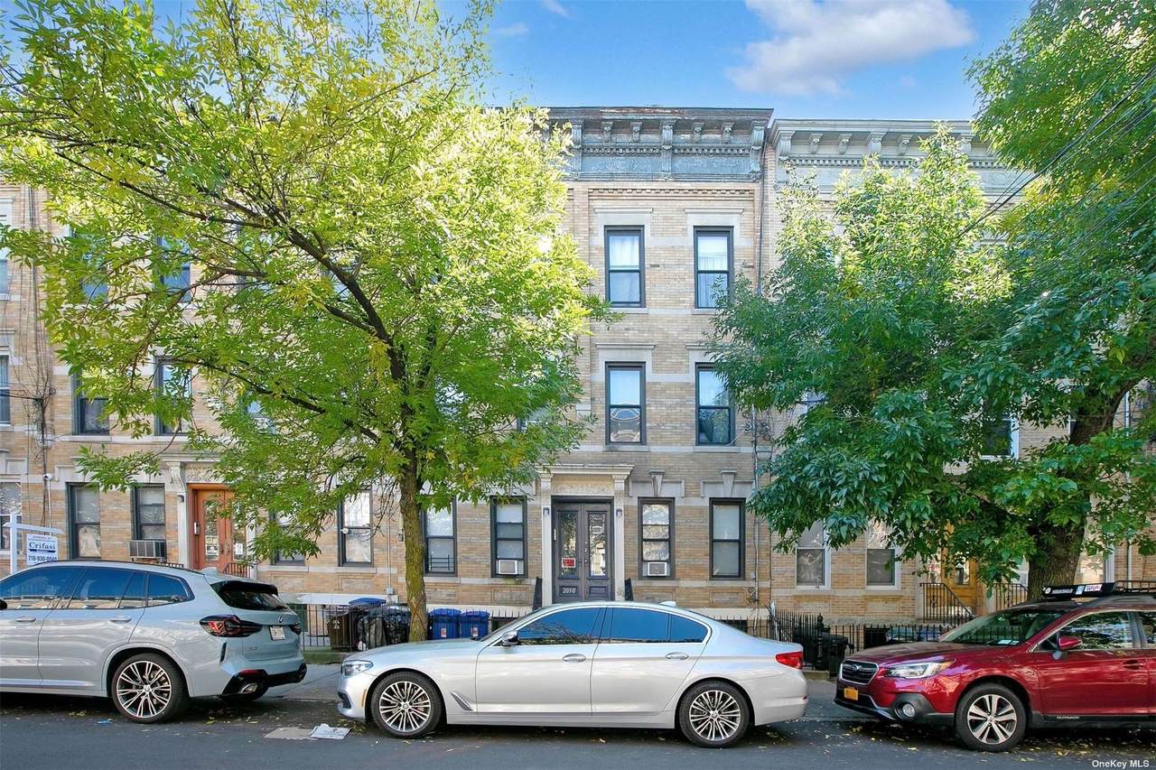 2050 Gates Avenue - Photo 1