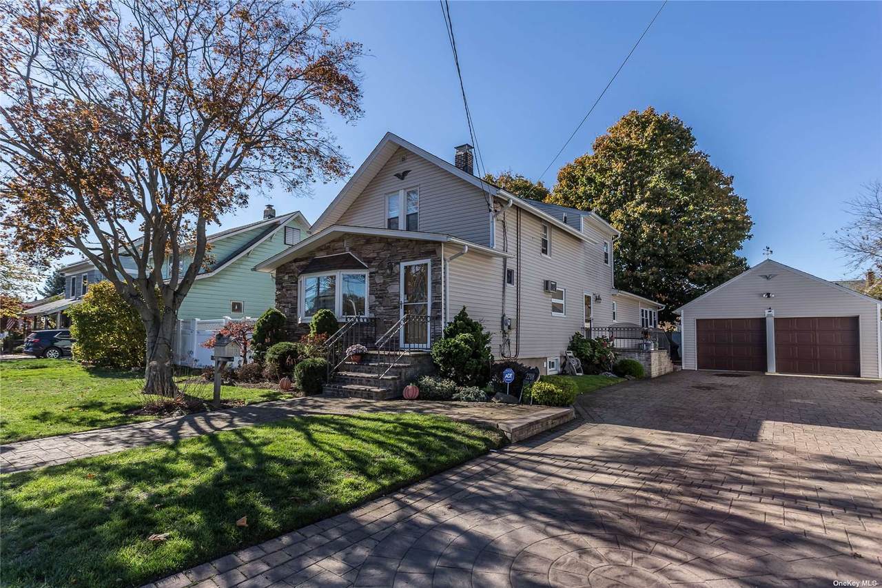 2208 Hortense Avenue - Photo 1