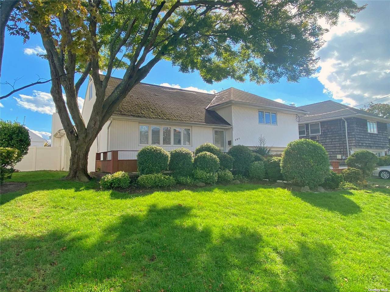 285 Henrietta Avenue - Photo 1