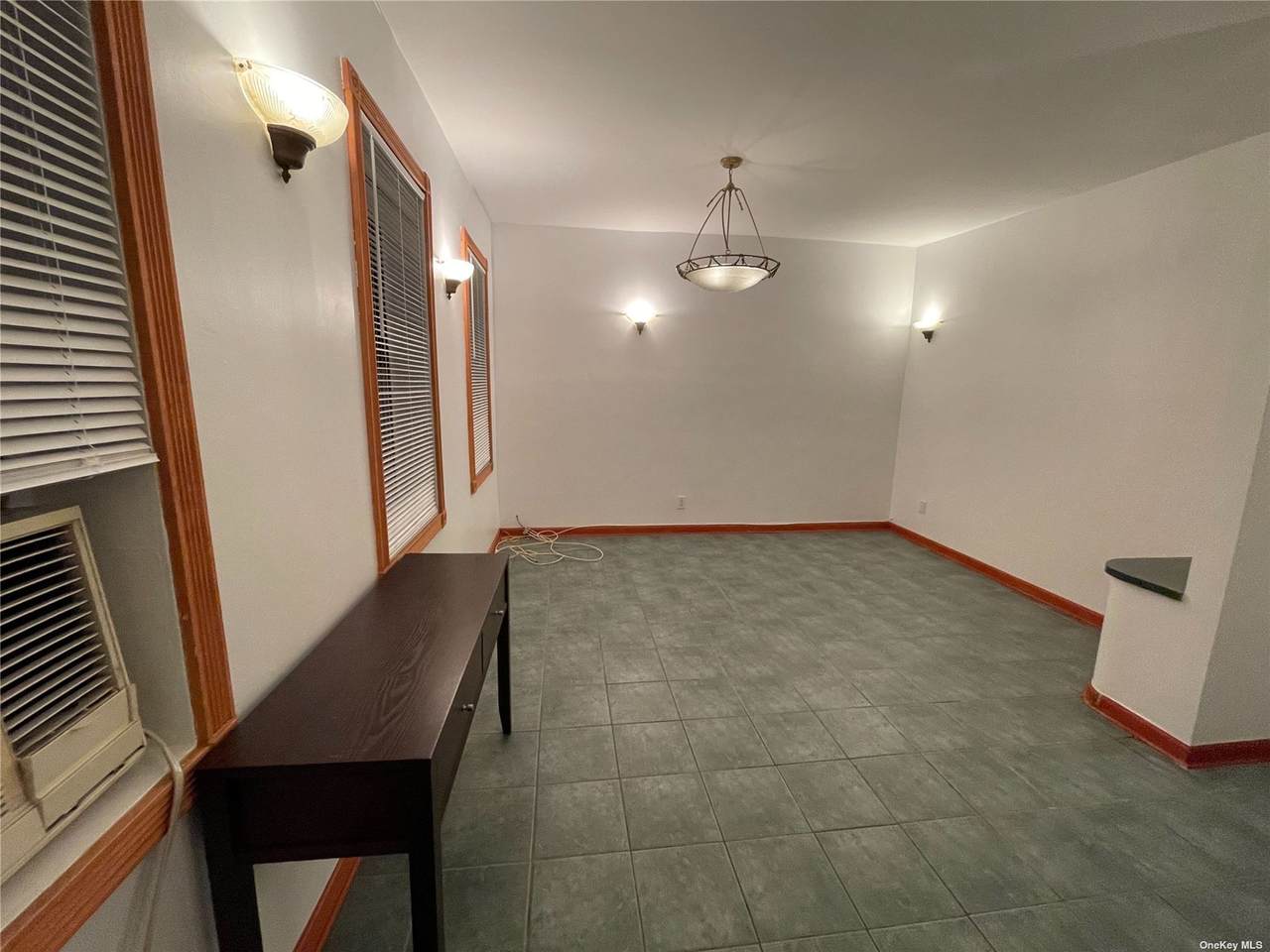 90 Main Street - Photo 1