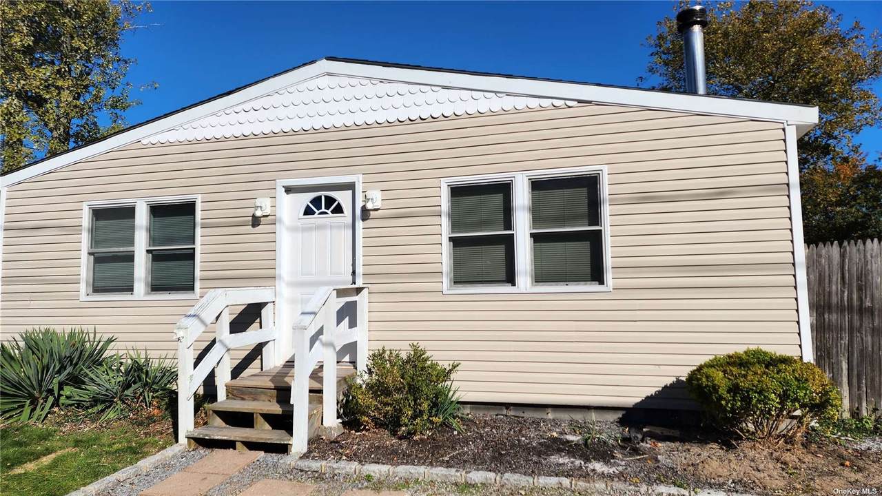 169 Bayview Drive - Photo 1