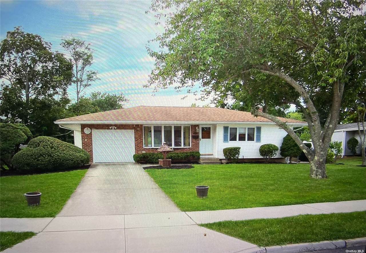 50 Mills Pond Road - Photo 1
