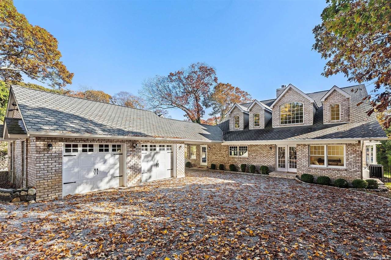 900 Holbrook Lane - Photo 1