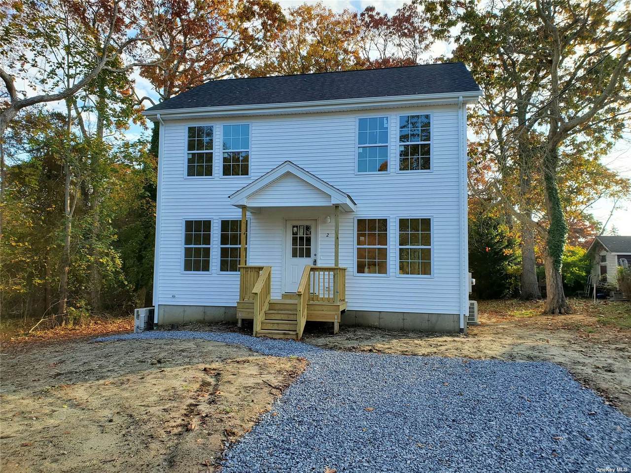 85 Wading River Road - Photo 1