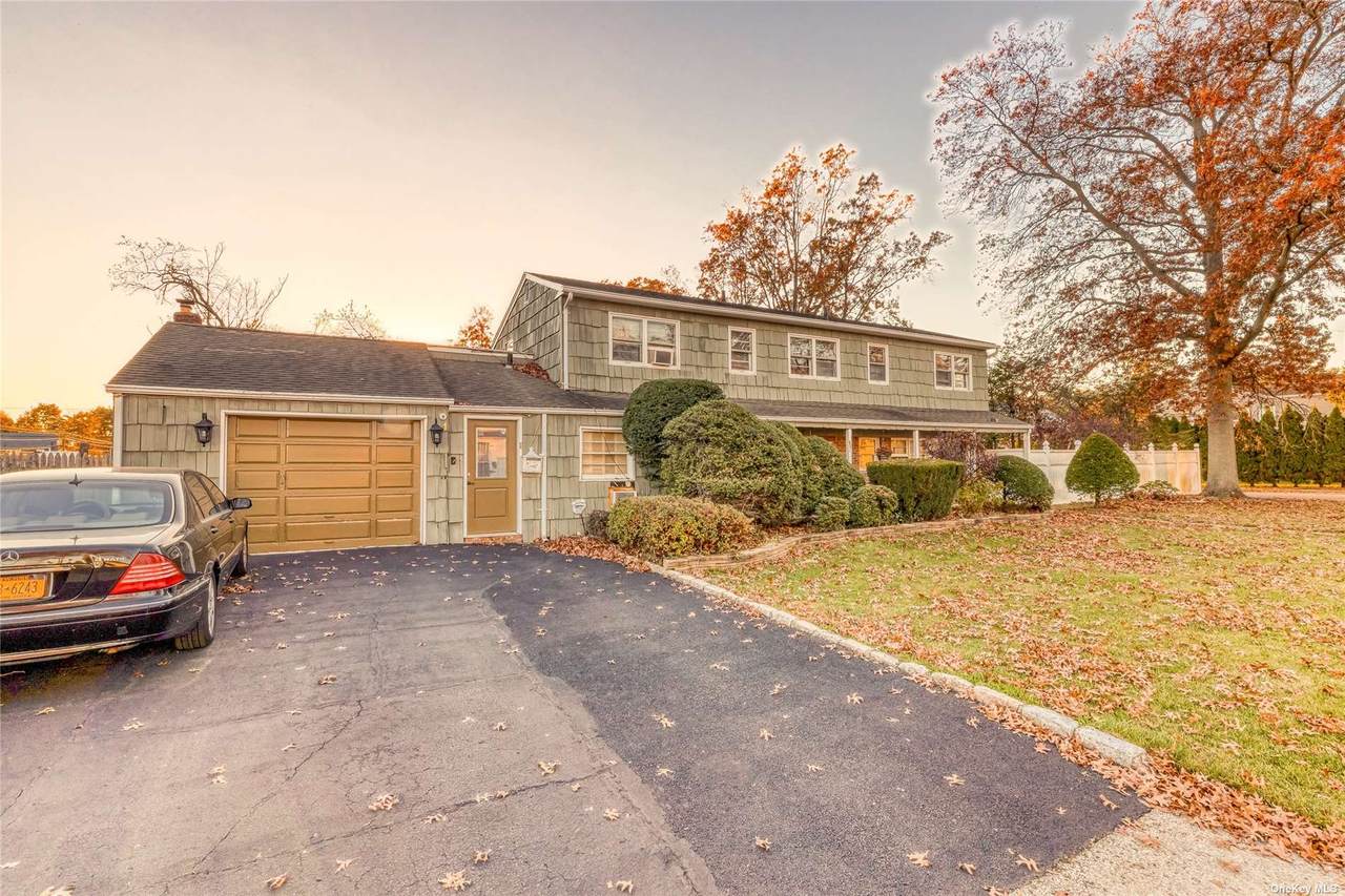 1 Greentree Circle - Photo 1