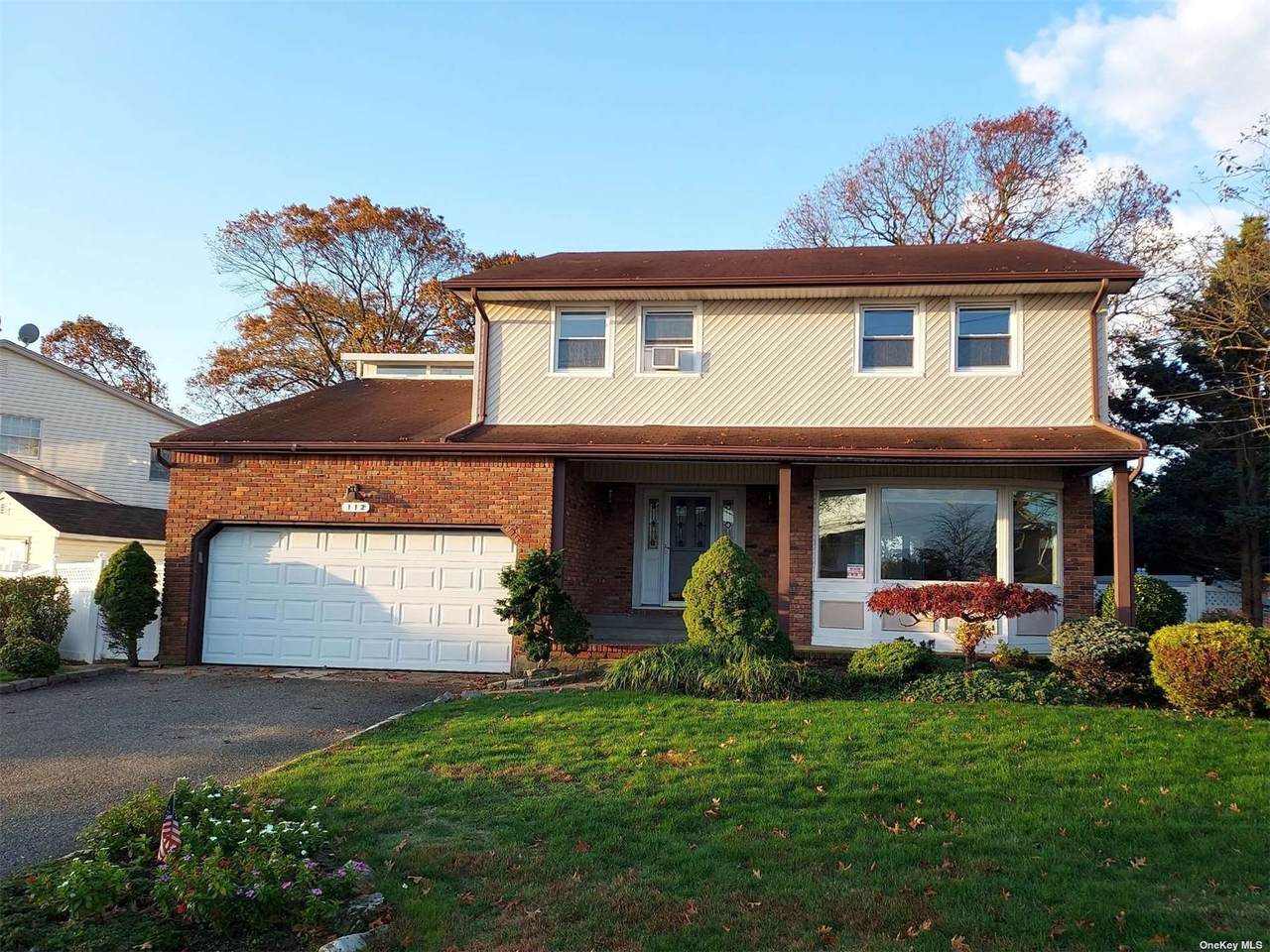 112 Whitewood Drive - Photo 1