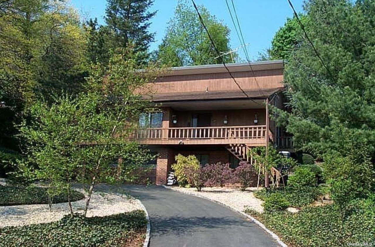 164 Cow Neck Road - Photo 1