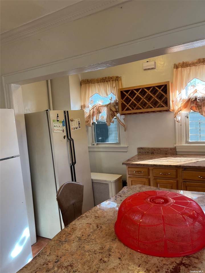 100-34 204th Street - Photo 1