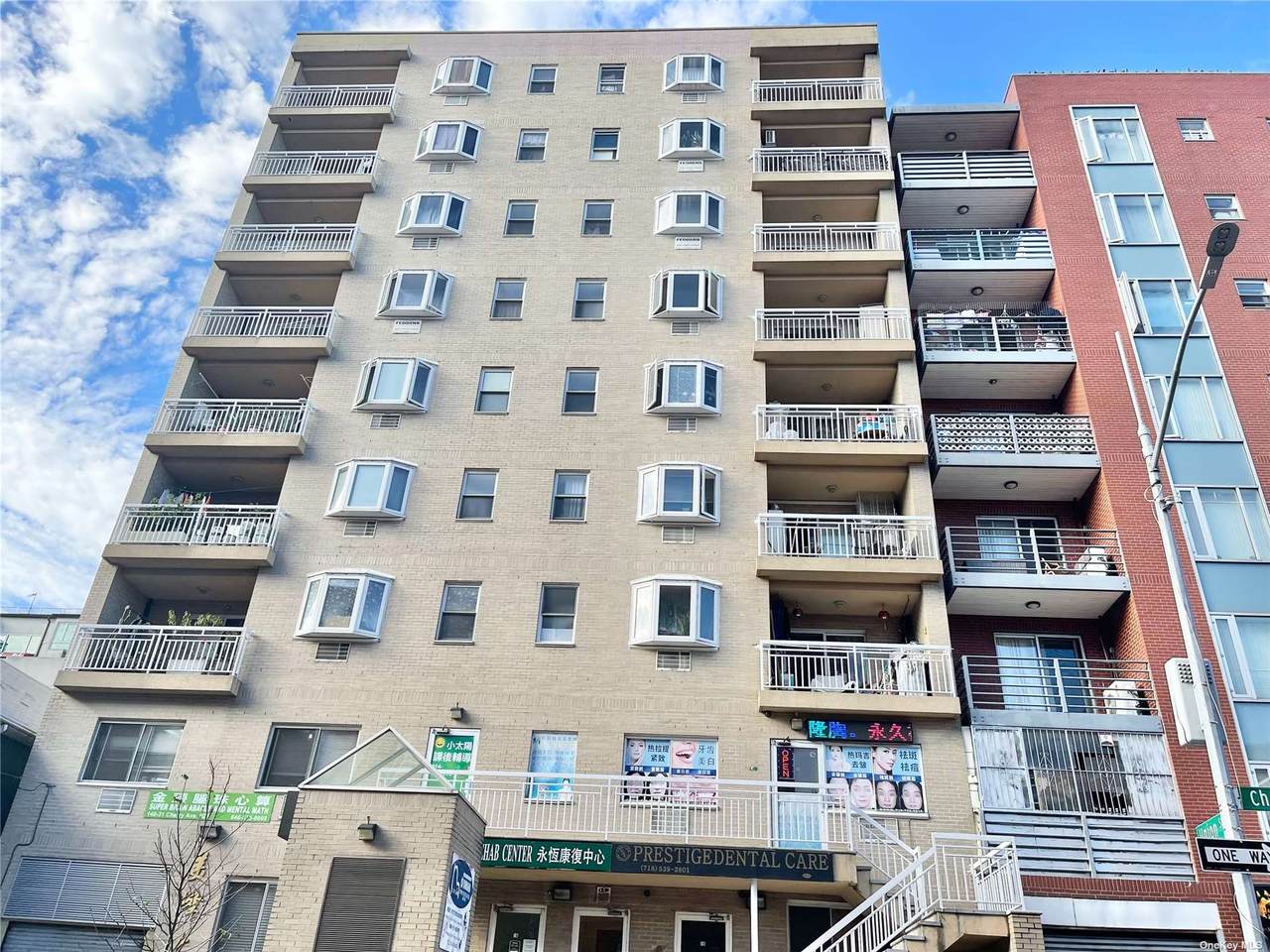 140-31 Cherry Avenue - Photo 1