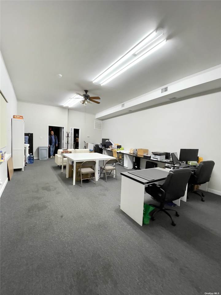 39-01 Utopia Parkway - Photo 1
