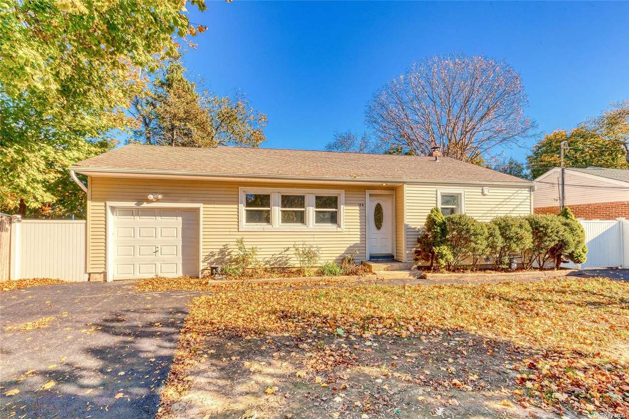 184 West Hills Road - Photo 1
