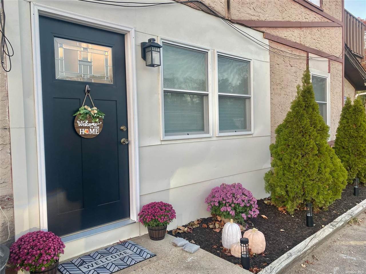 69 Carleton Avenue - Photo 1