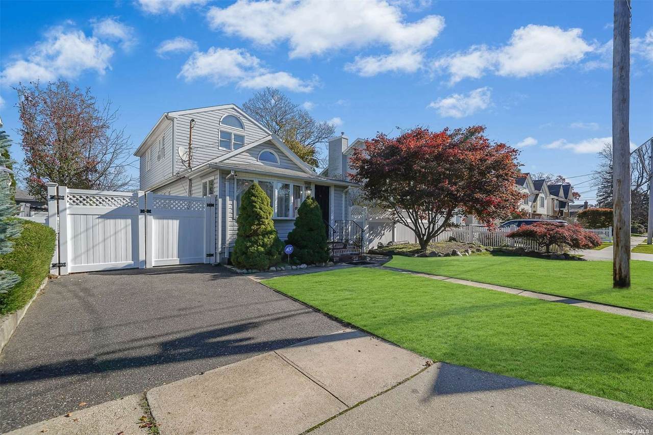 16 Kensington Avenue - Photo 1