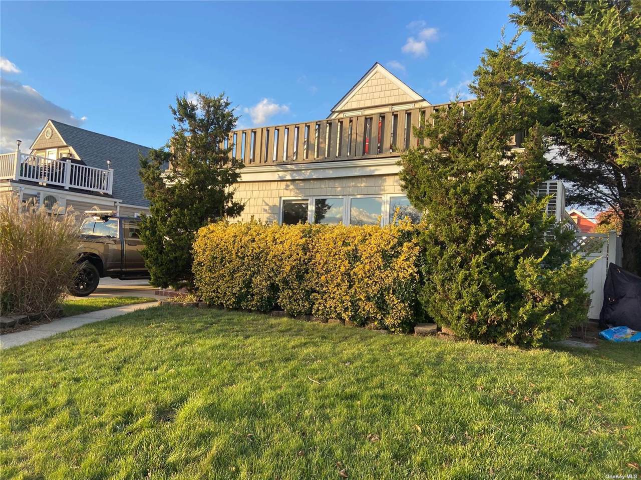 541 Park Avenue - Photo 1