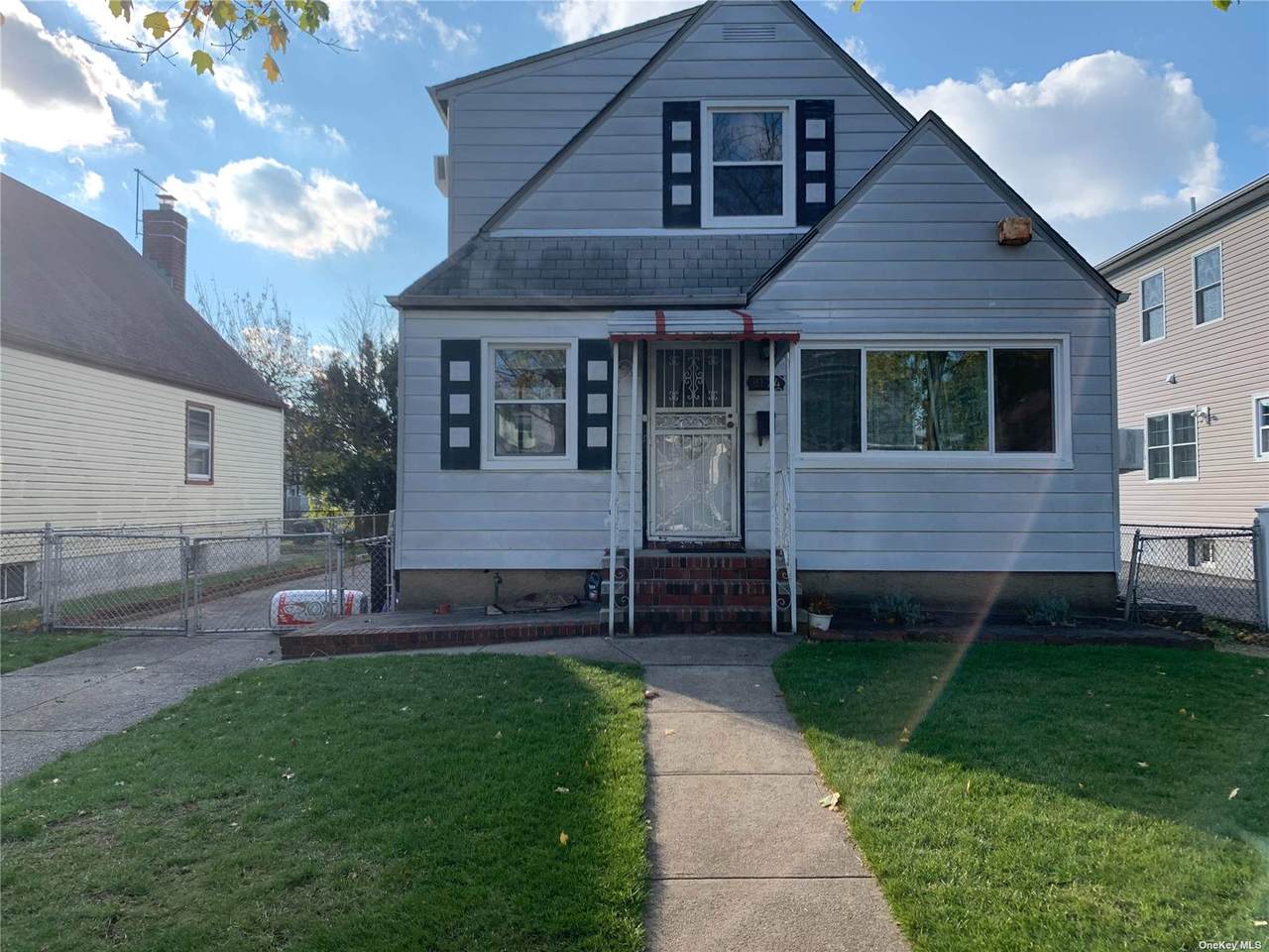 81-24 265Th, - Photo 1