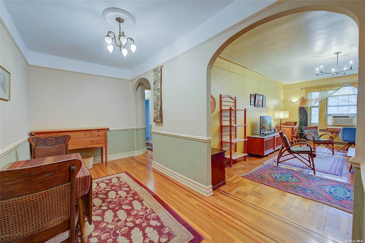 117-01 Park Lane South - Photo 1