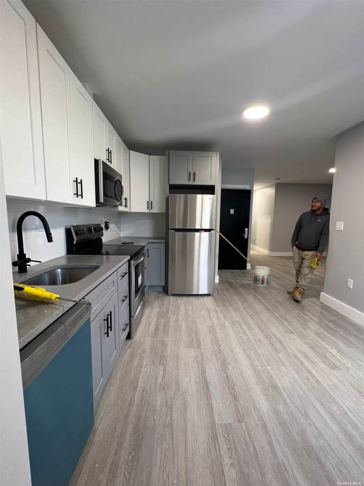 3550 Holland Ave - Photo 1