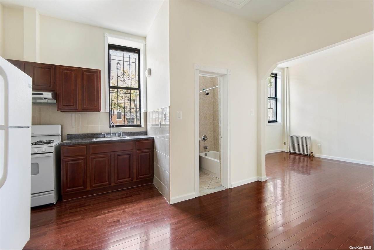 17-11 Harman Street - Photo 1