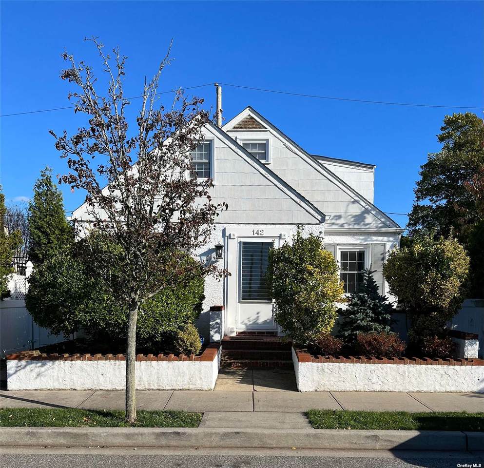 142 Cleveland Avenue - Photo 1