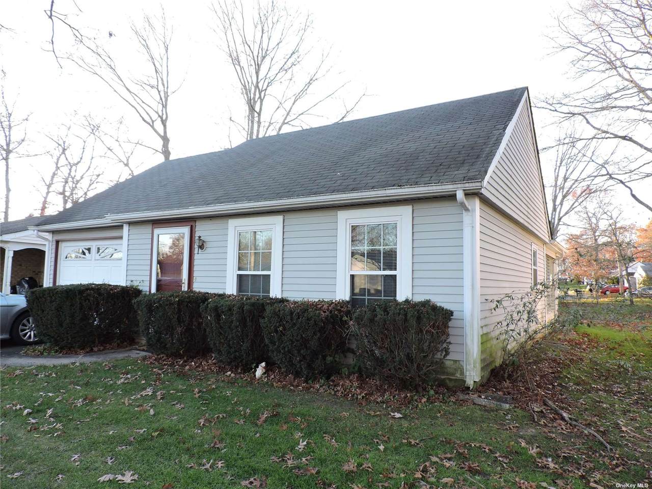 175 Canterbury Drive - Photo 1