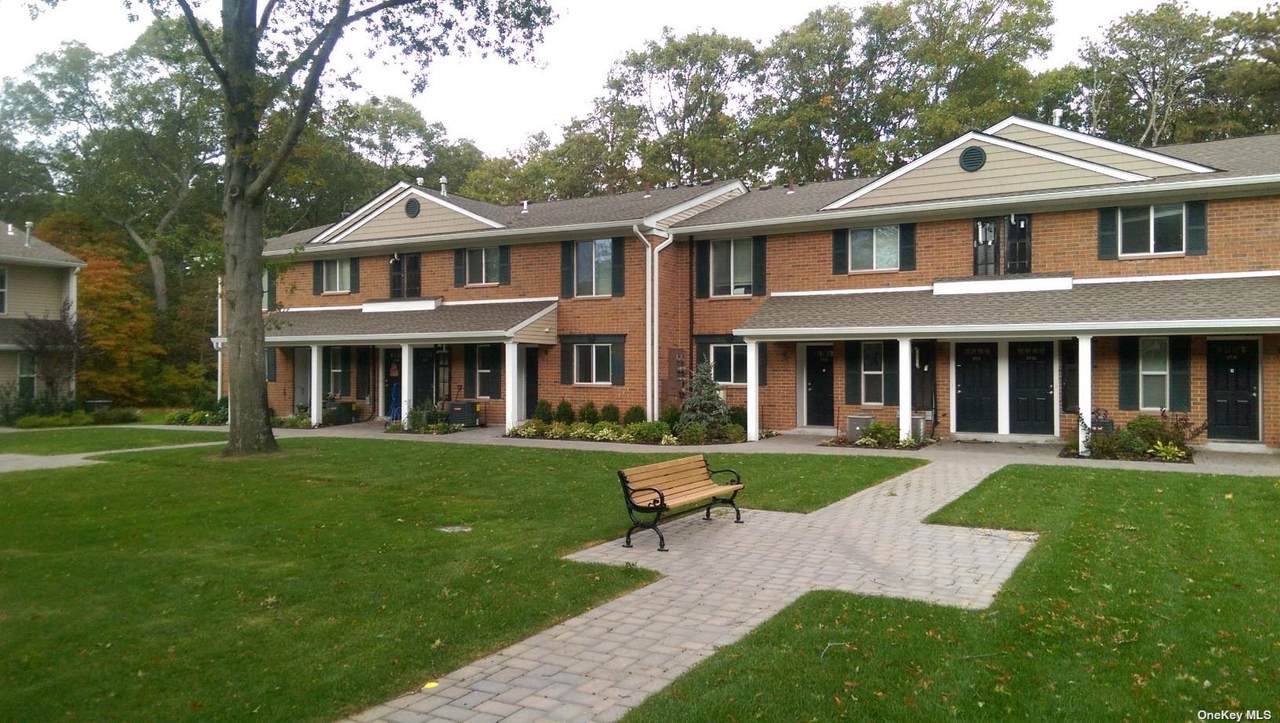 45 Country Club Drive - Photo 1
