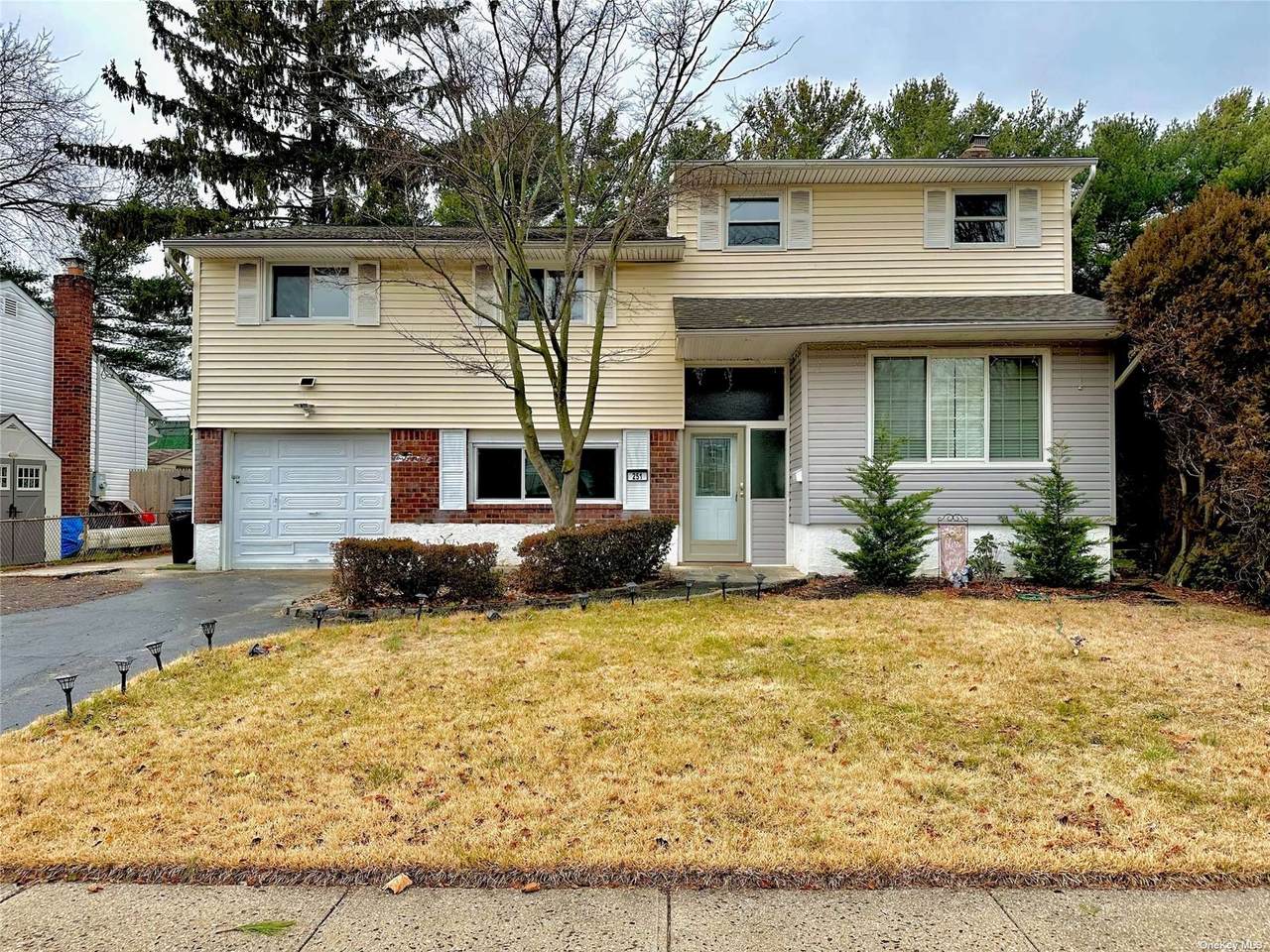 251 Clearmeadow Drive - Photo 1