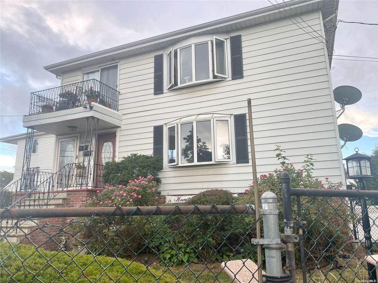 262-04 Hungry Harbor Road - Photo 1