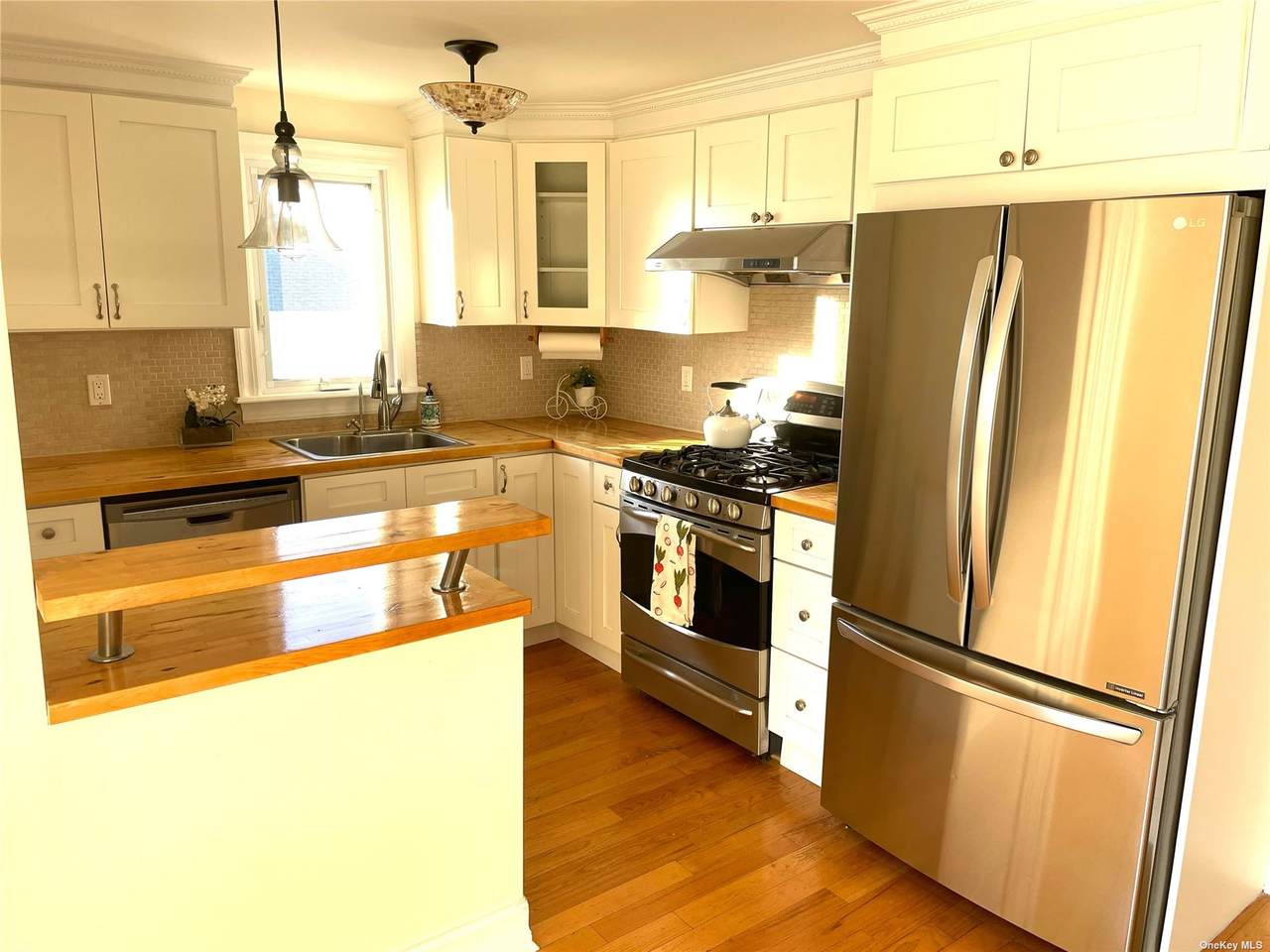 127 Hudson Street - Photo 1