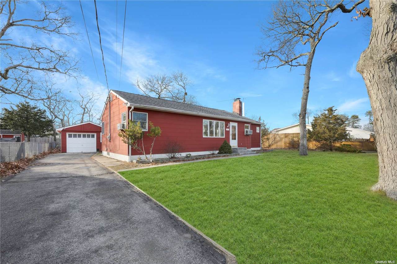 269 Royal Avenue - Photo 1