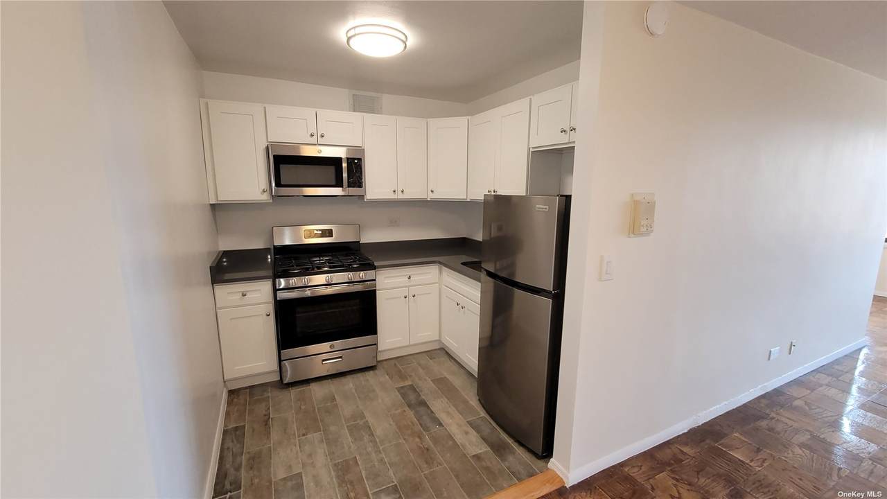 3121 Middletown Road - Photo 1