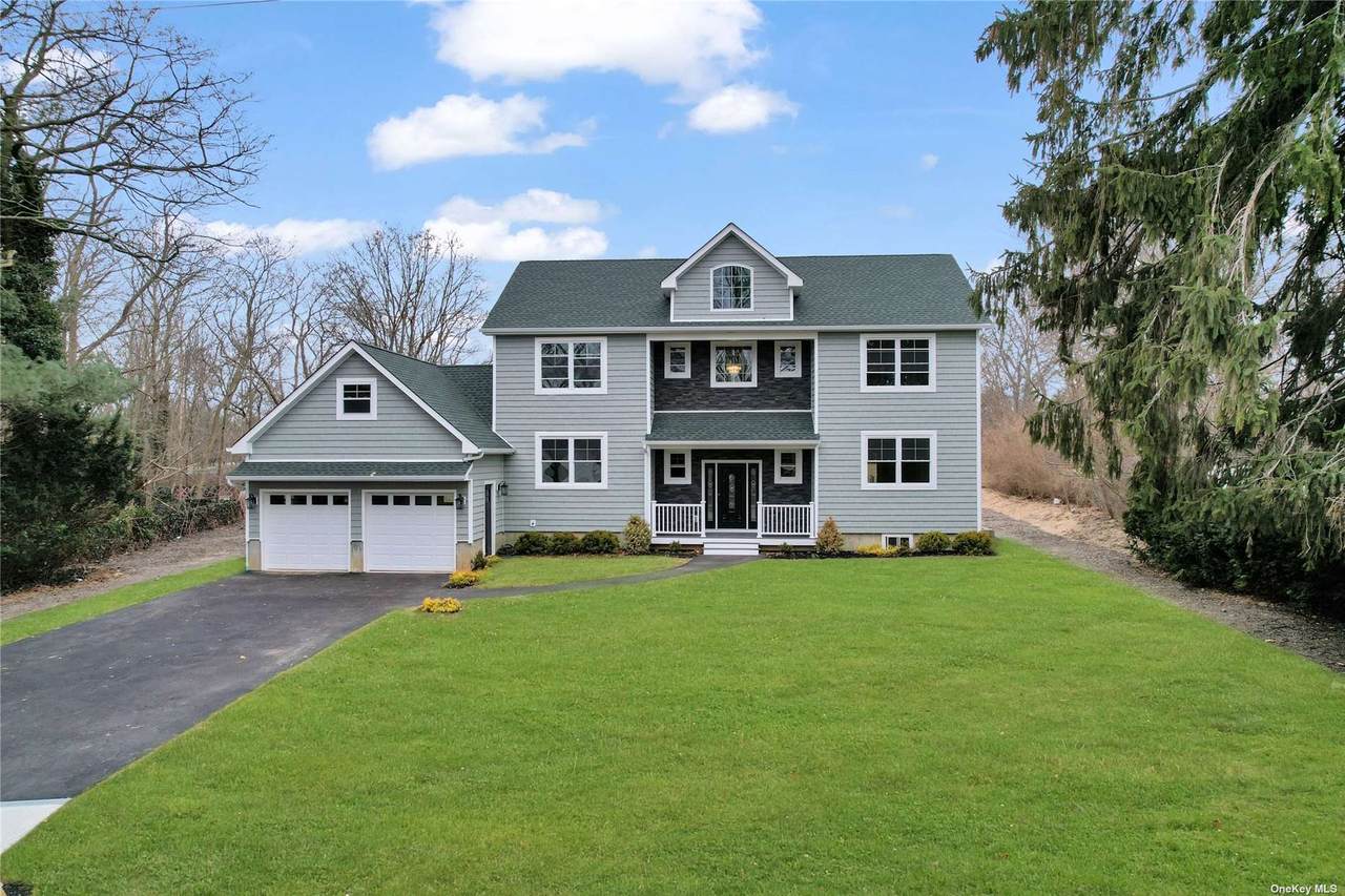 4 Hewlett Ln - Photo 1
