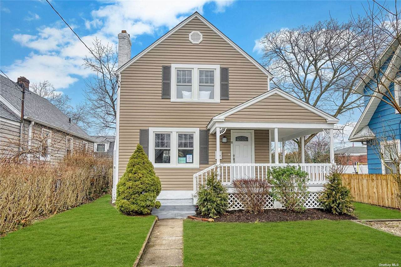 8 Boxwood Road - Photo 1