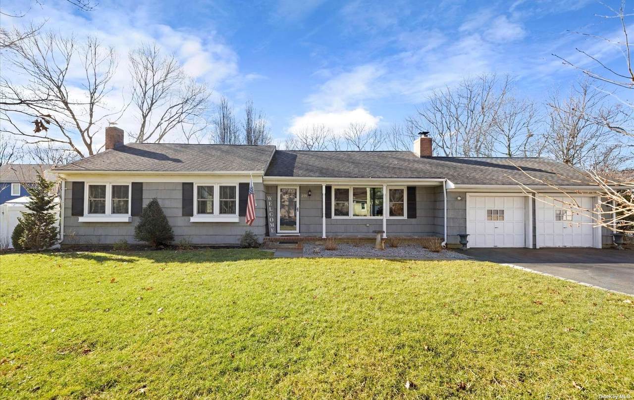 208 Lincoln Avenue - Photo 1