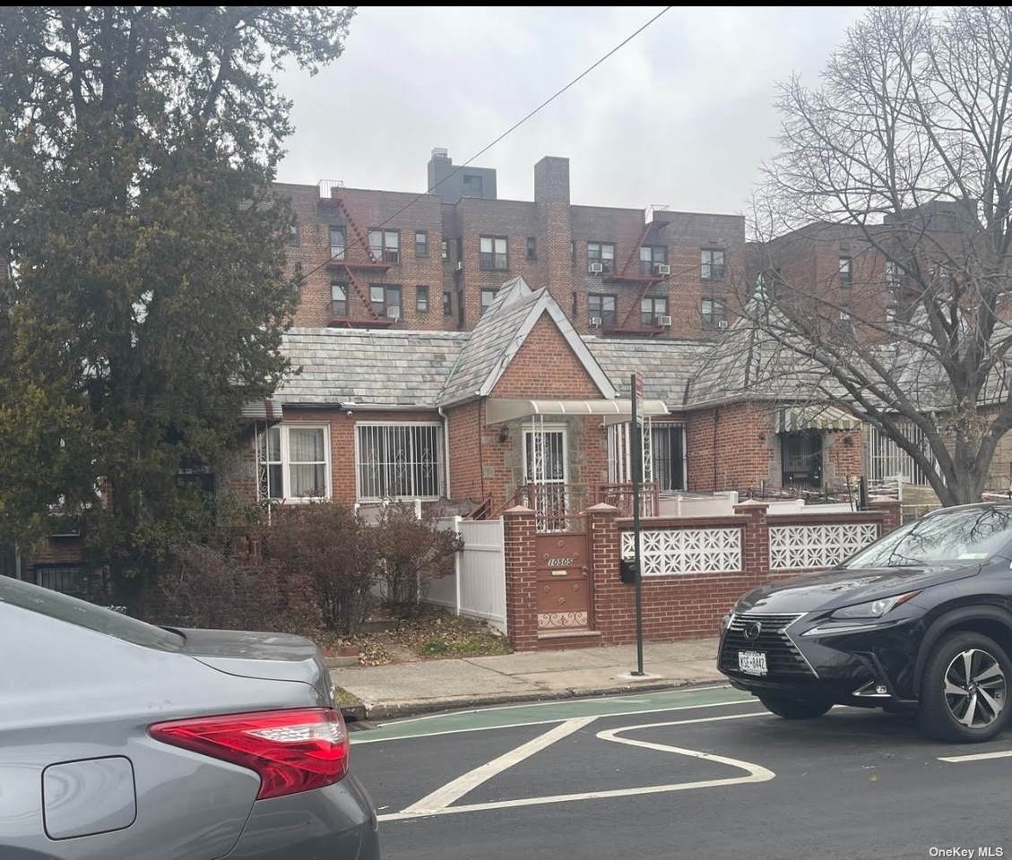105-05 62 Drive - Photo 1