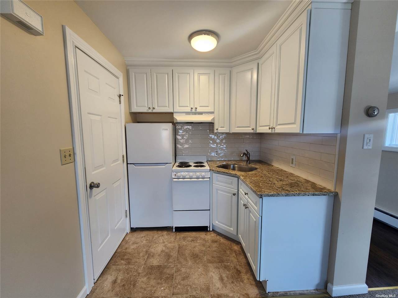 8 Cornelia Street - Photo 1