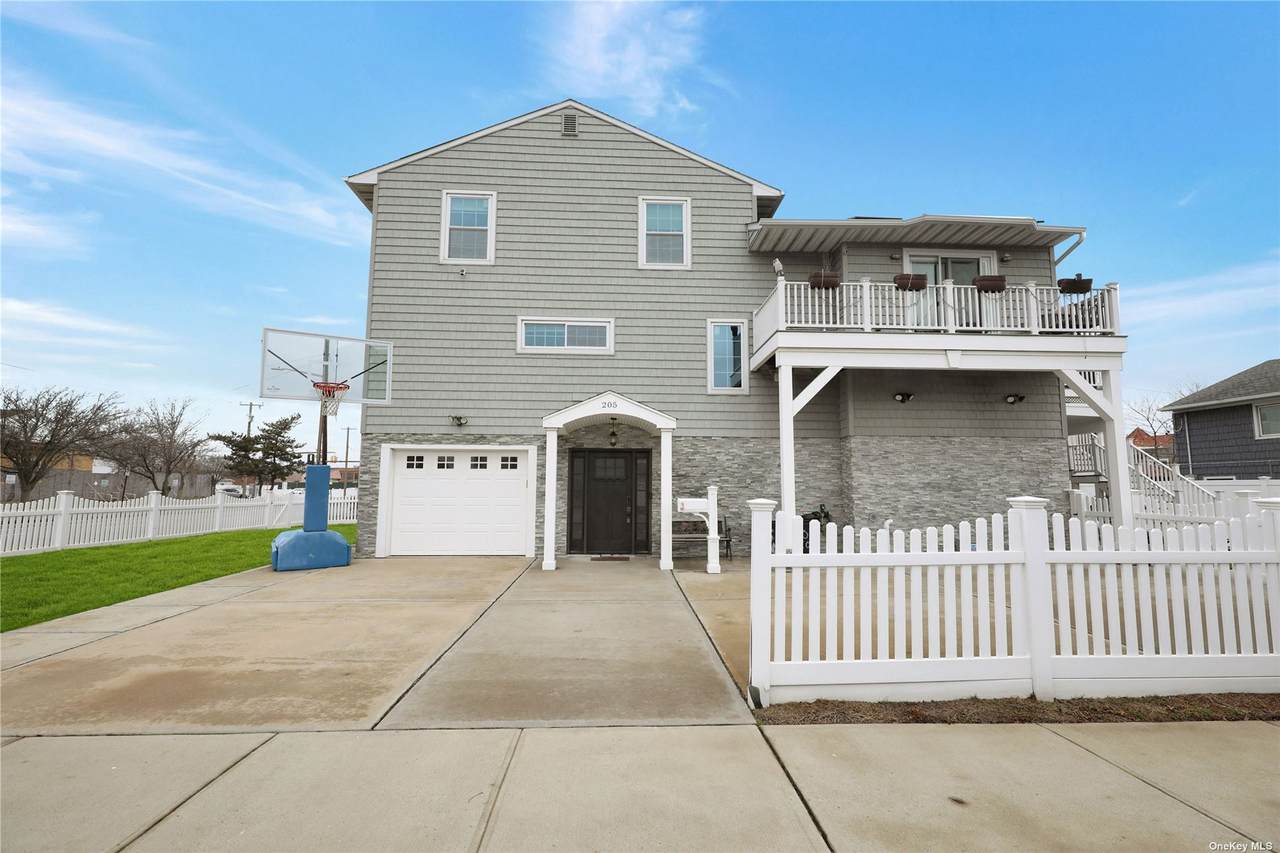 205 Olive Street - Photo 1