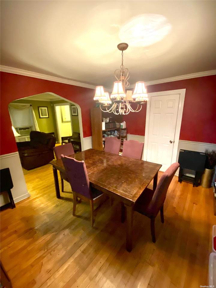 160 Sweezy Avenue - Photo 1