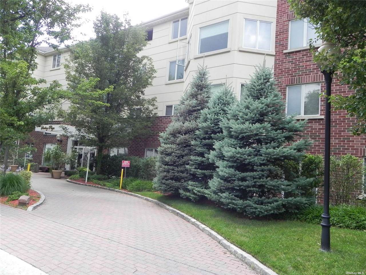 171 Great Neck Road - Photo 1