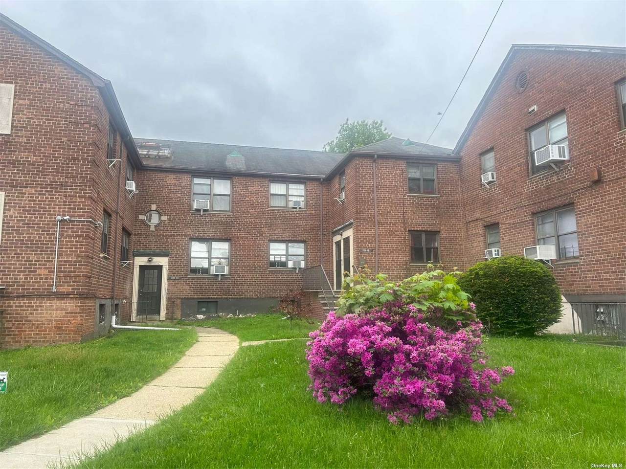 202-18 Rocky Hill Road - Photo 1