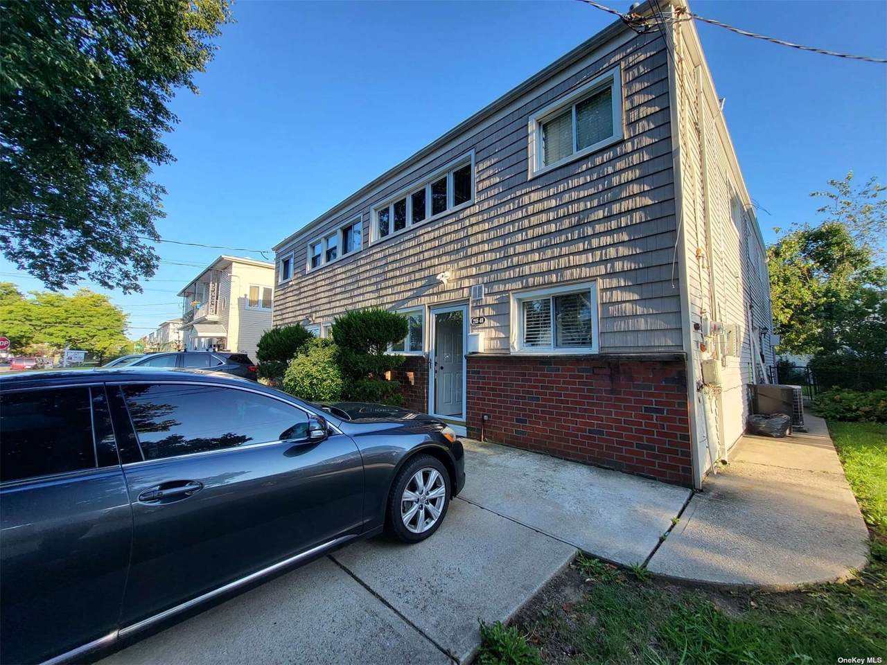 255-48 149th Avenue - Photo 1