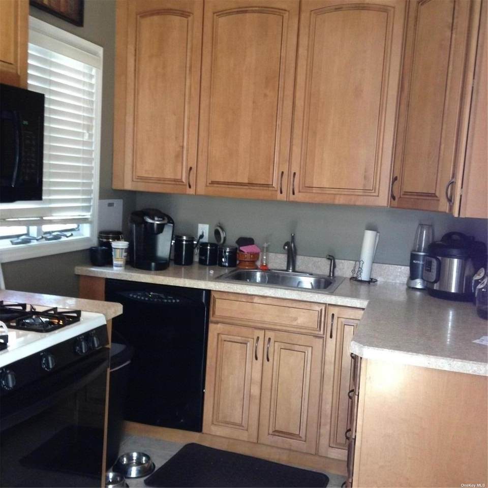 127 Broadway - Photo 1
