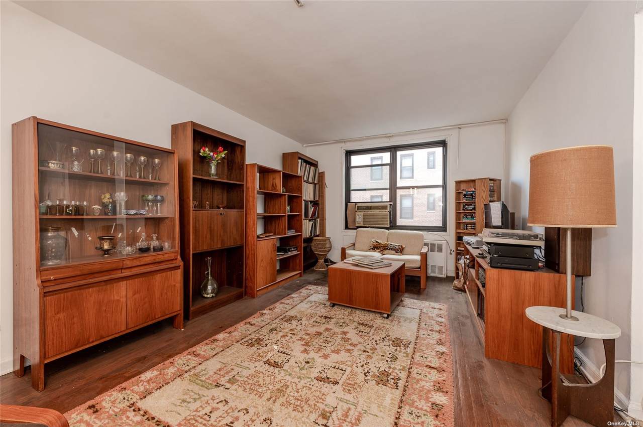 139-15 83 Avenue - Photo 1