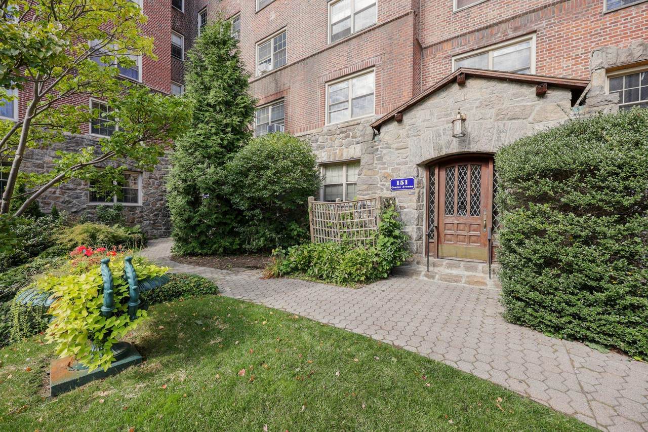 151 Centre Avenue - Photo 1