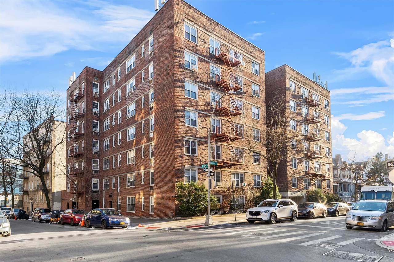 3176 Decatur Avenue - Photo 1