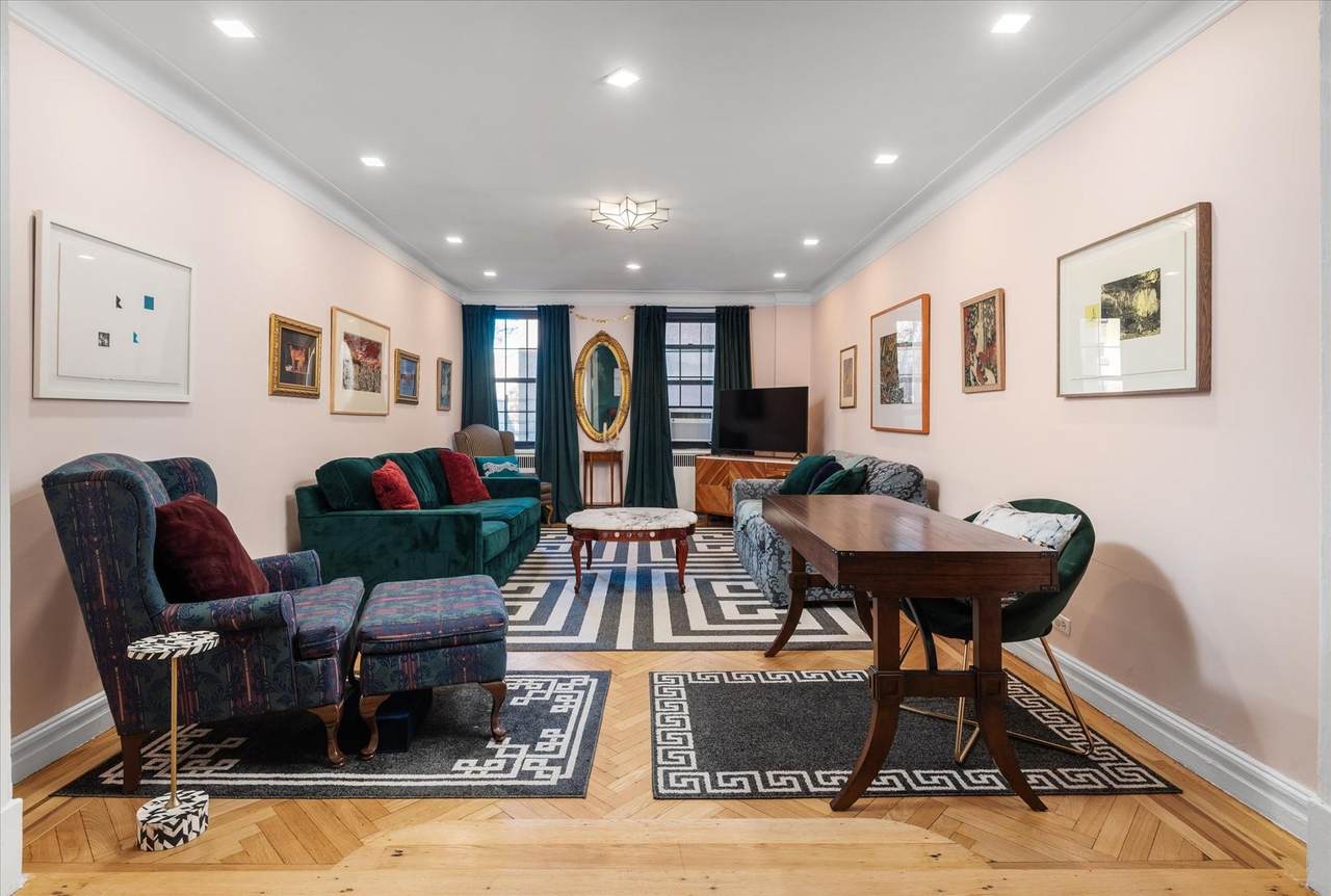 50 Park Terrace West - Photo 1