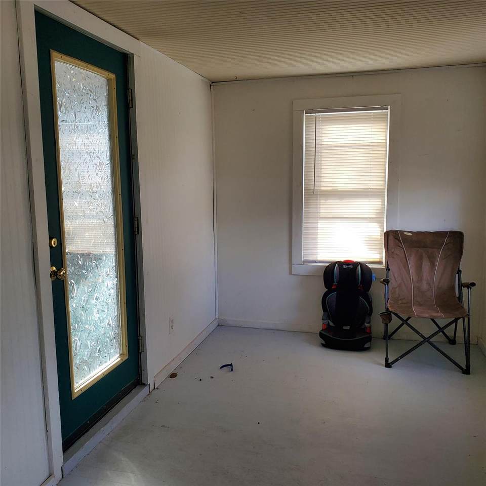 379 Bailey Road - Photo 1