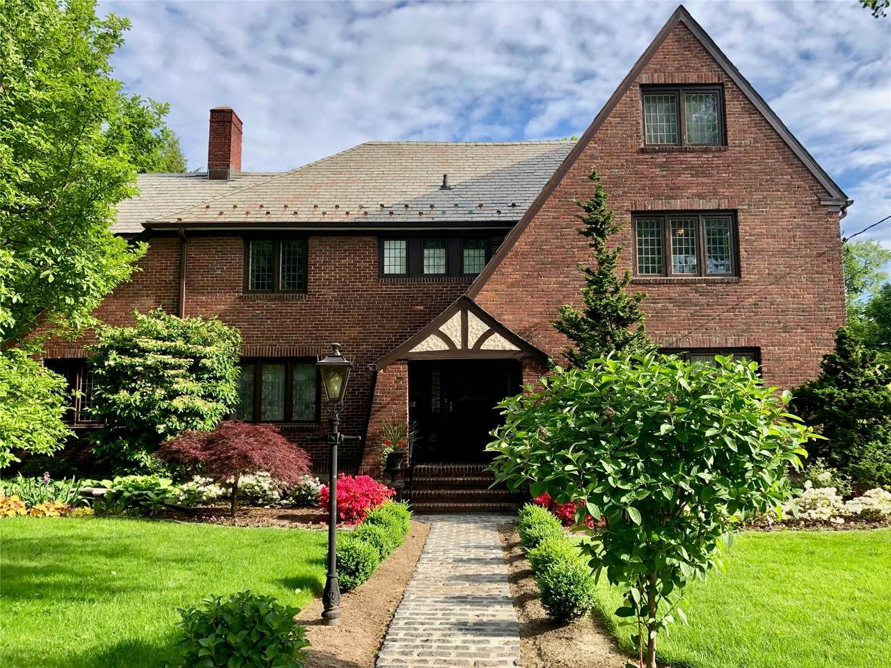 25 Holly Drive - Photo 1